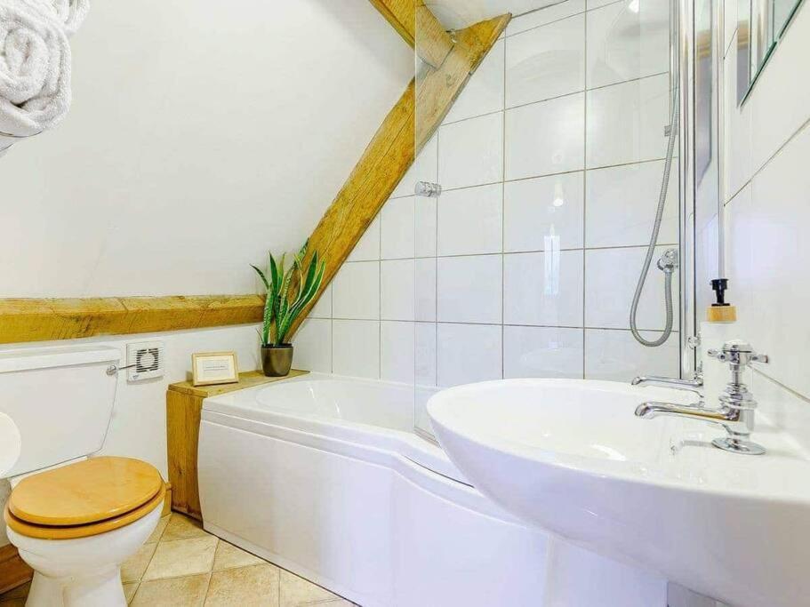 Beech Cottage, Spacious Rural Retreat Usk Exteriör bild